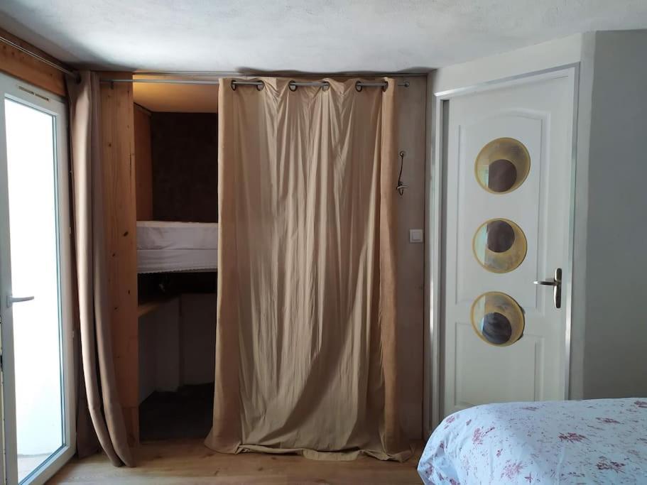 Вілла Sous Les Chenes Peypin-d'Aigues Екстер'єр фото